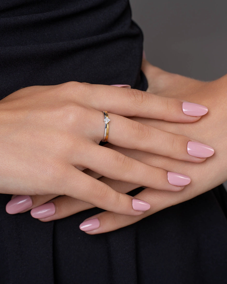 Princess Solitaire Band