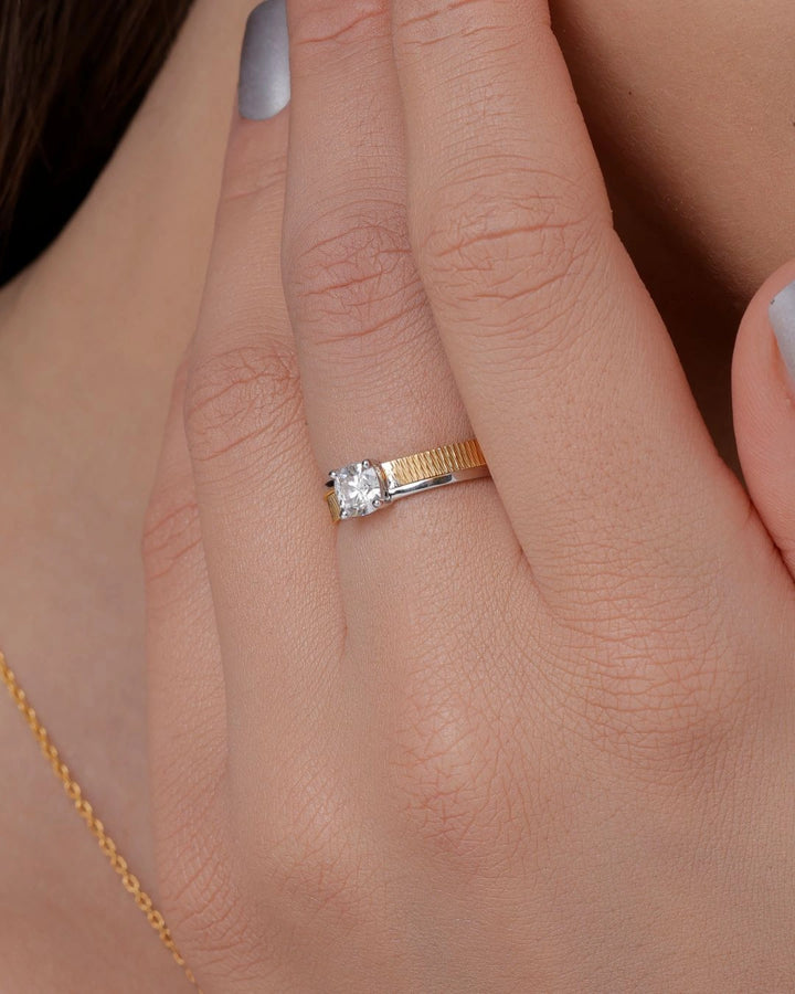 Princess Facet Solitaire