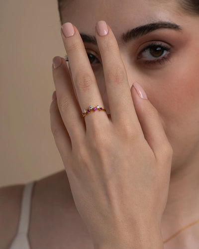 Red White Curve Ring