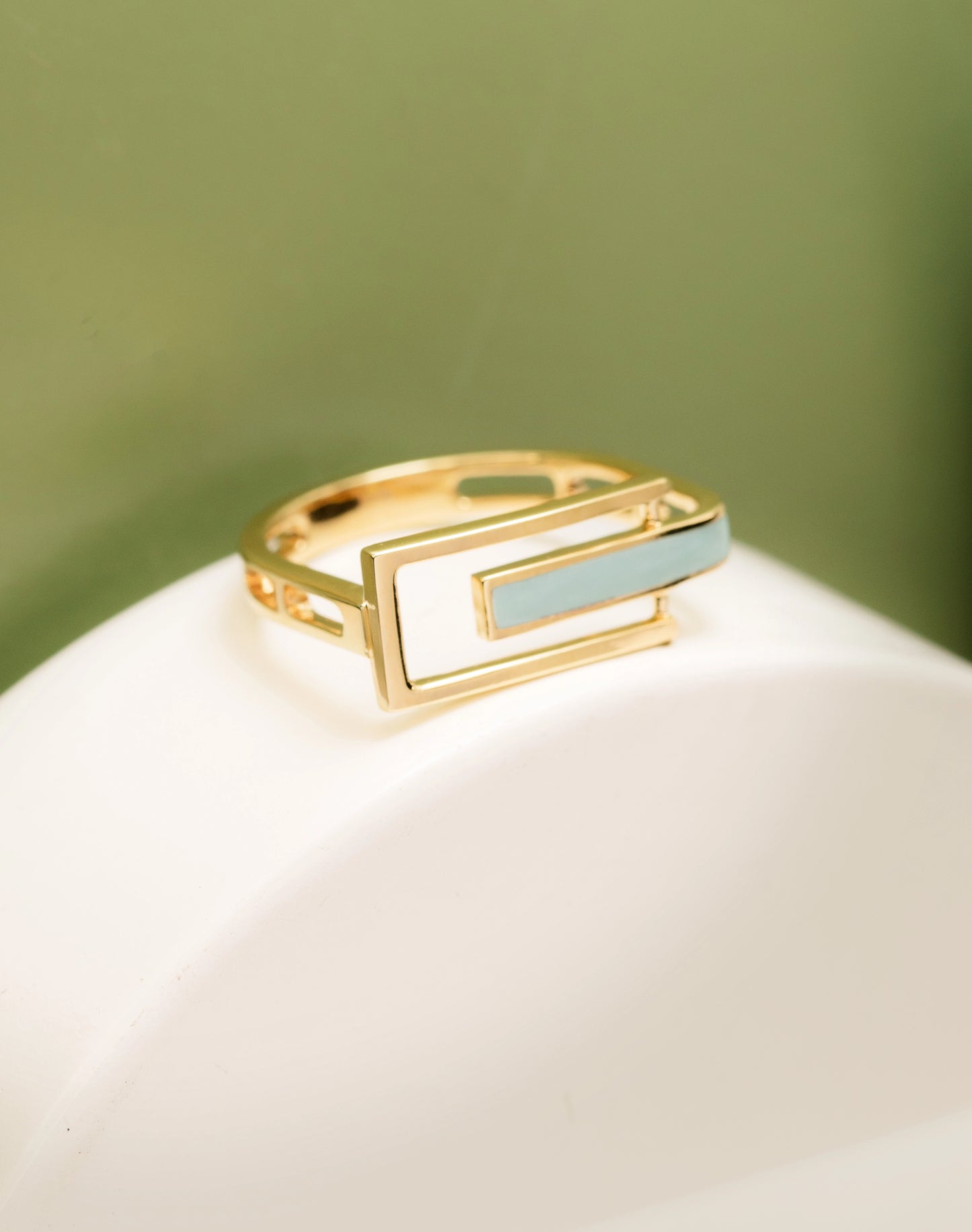 Frame Curve Enamel Ring