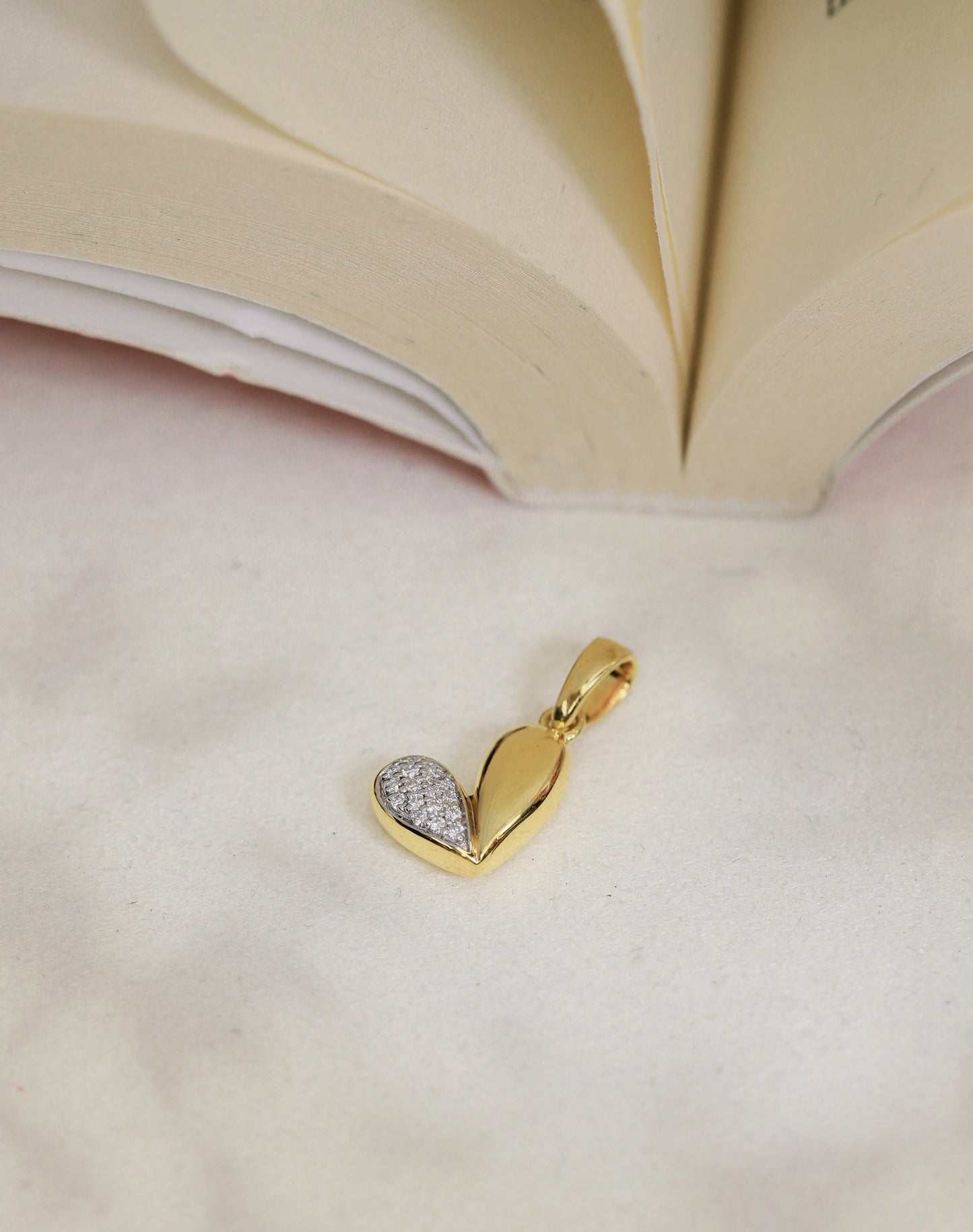 Shimmer Heart Pendant