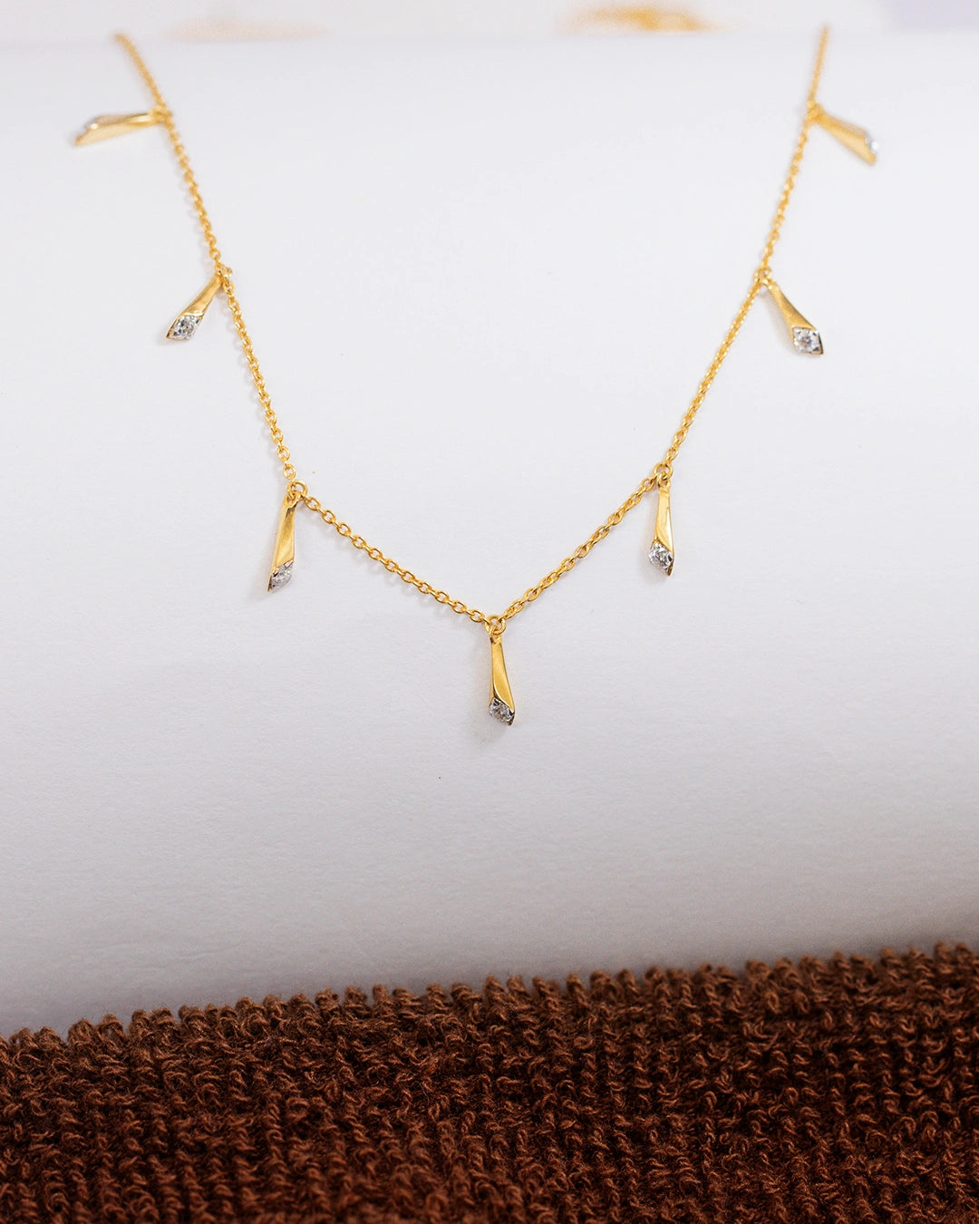 Elegant Teardrop Necklace