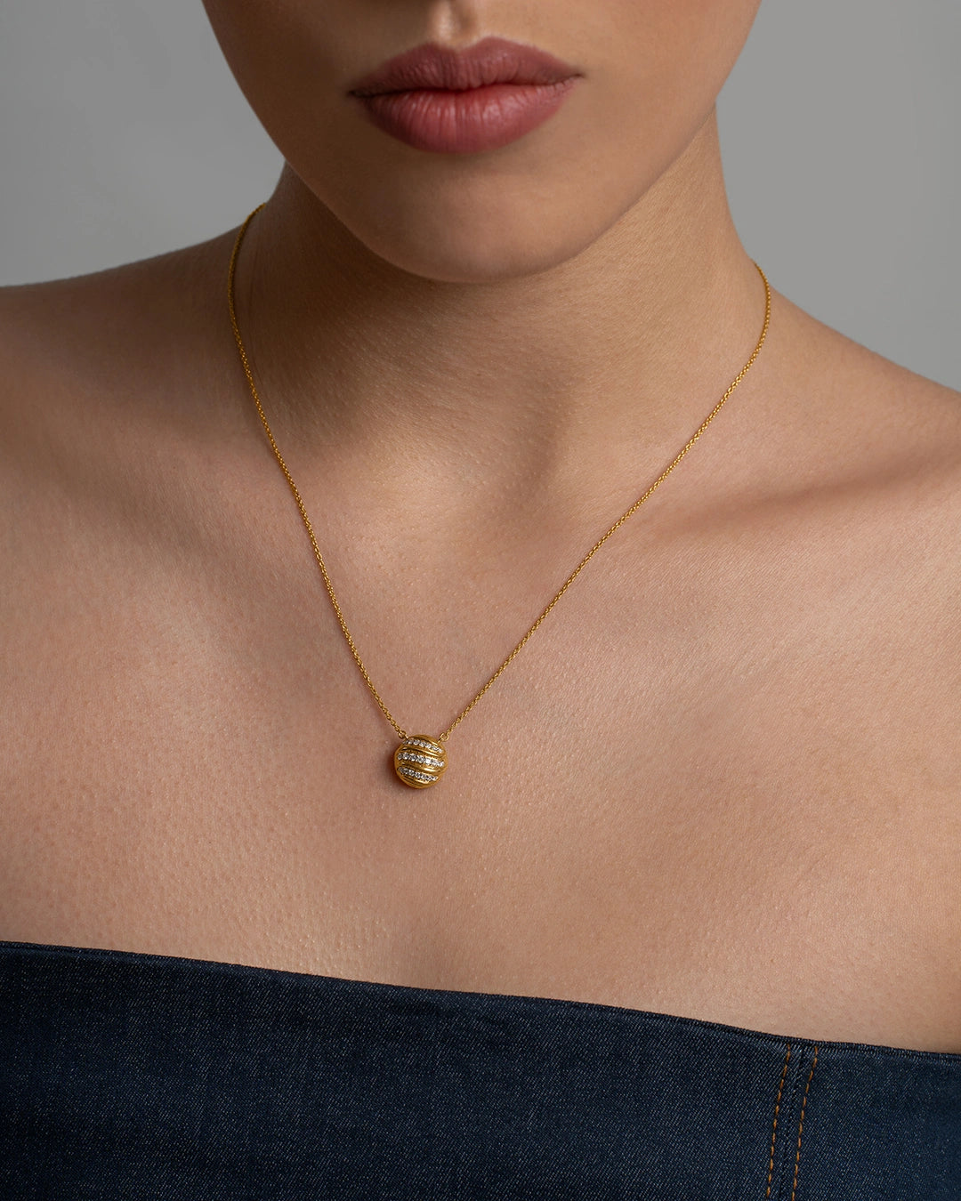 Wave Circle Necklace