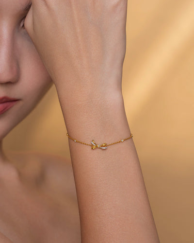 Curved Ribbon Bracelet