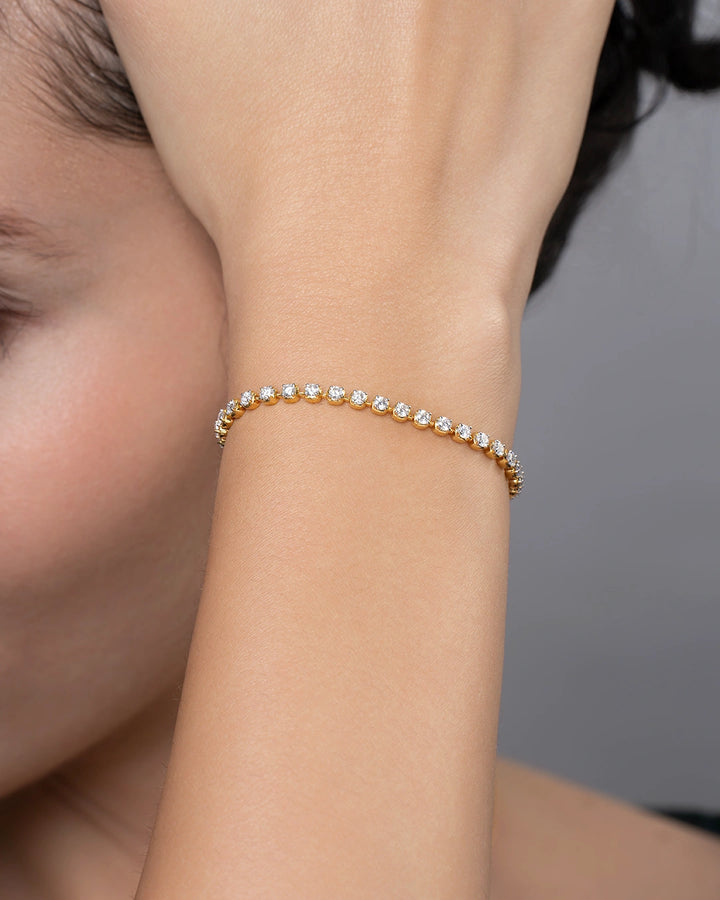 Delicate Gold Bracelet