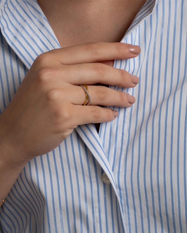 Twist & Shimmer Ring