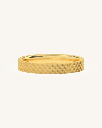 Pyramid Edge Ring made from 925 Sterling Silver 18KT Gold Vermeil, featuring striking pyramid-like facets and textured surface