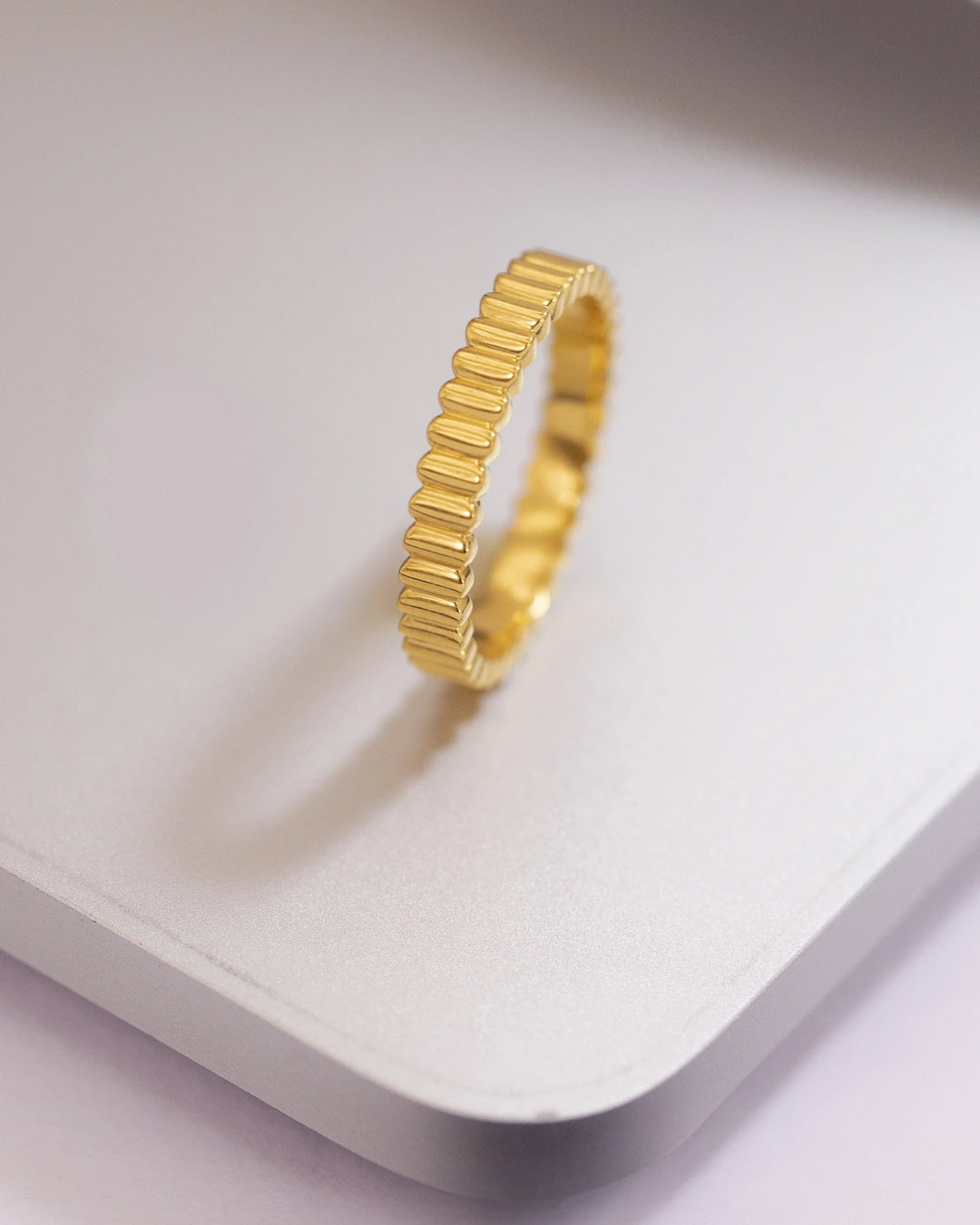Bold Grooved Gold Ring