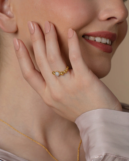 Ball Curve Ring