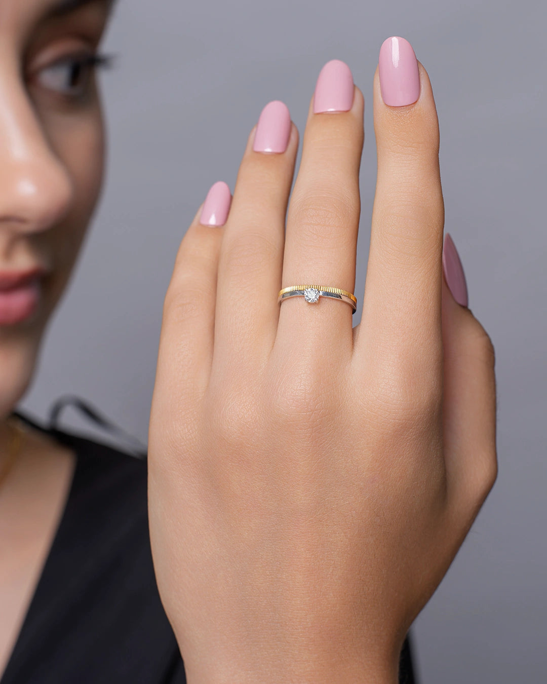 Round Brilliant Band