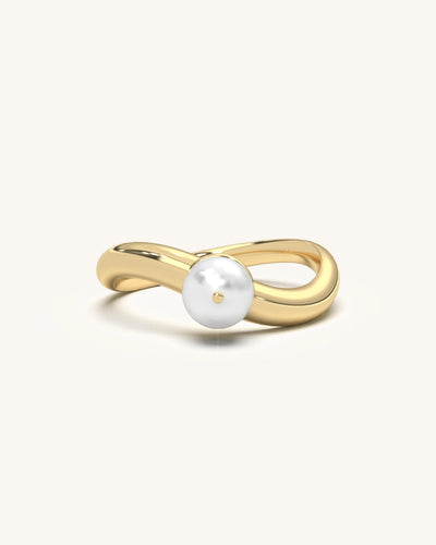 Classic Pearl Ring with lustrous pearl and 18K Gold Vermeil 925 Sterling Silver band