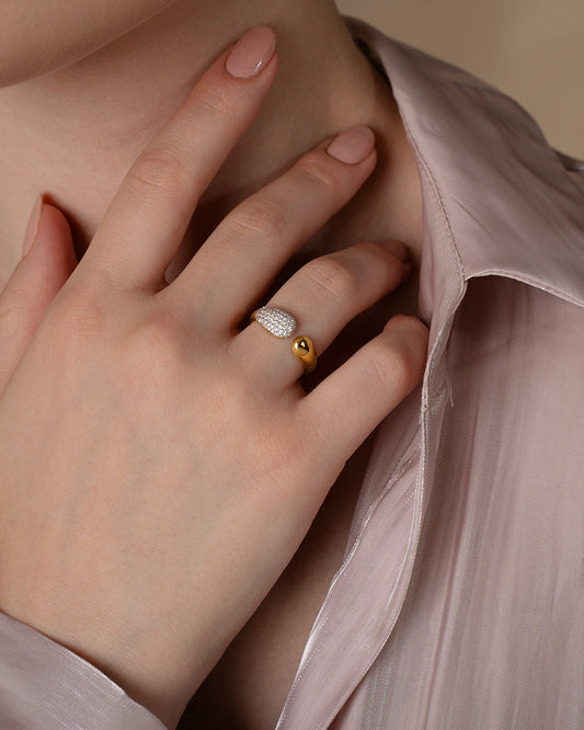 Wave Curve Ring