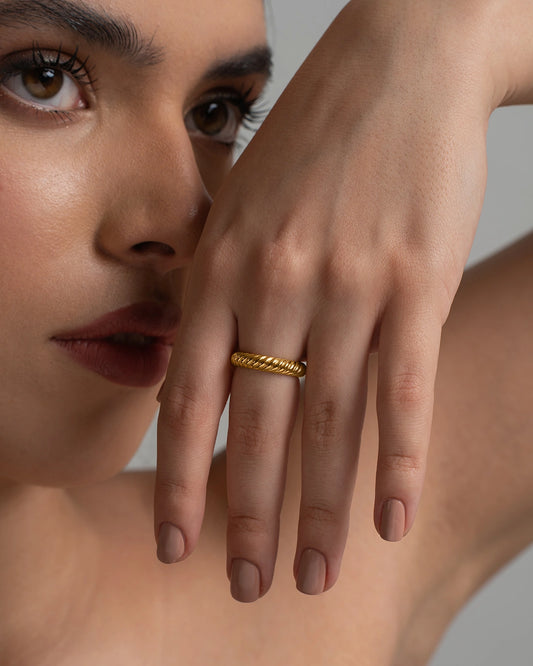 Slim Twist Band