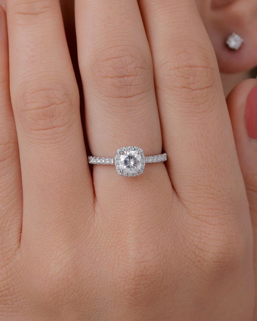 Cusion Halo Solitaire Ring