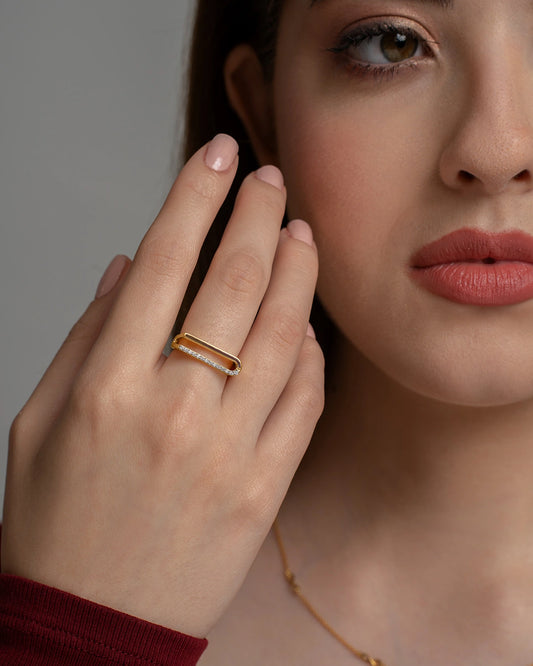 Curve Edge Diamond Ring