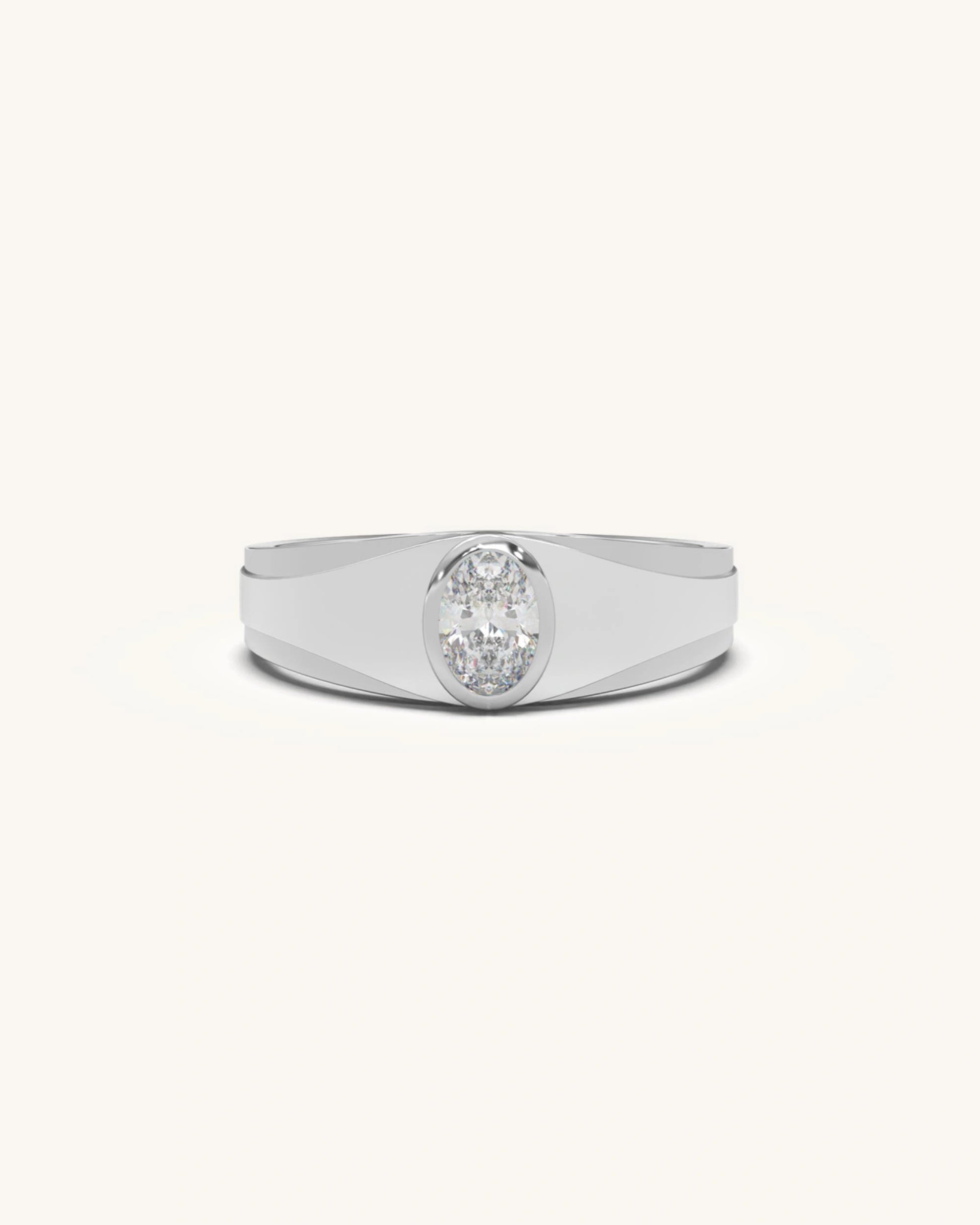 Men's oval-cut solitaire band in 18KT gold vermeil - Premium silver ring for men by Shayn.