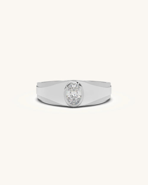 Men's oval-cut solitaire band in 18KT gold vermeil - Premium silver ring for men by Shayn.