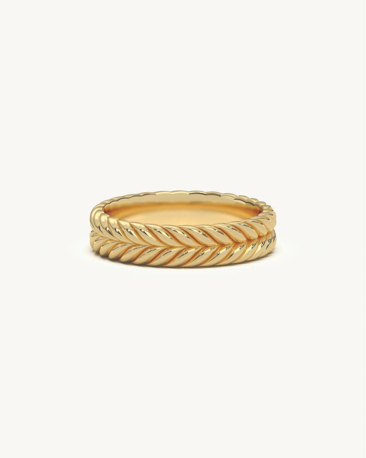 Men's band rings with double chevron texture in 18KT Gold Vermeil finish
