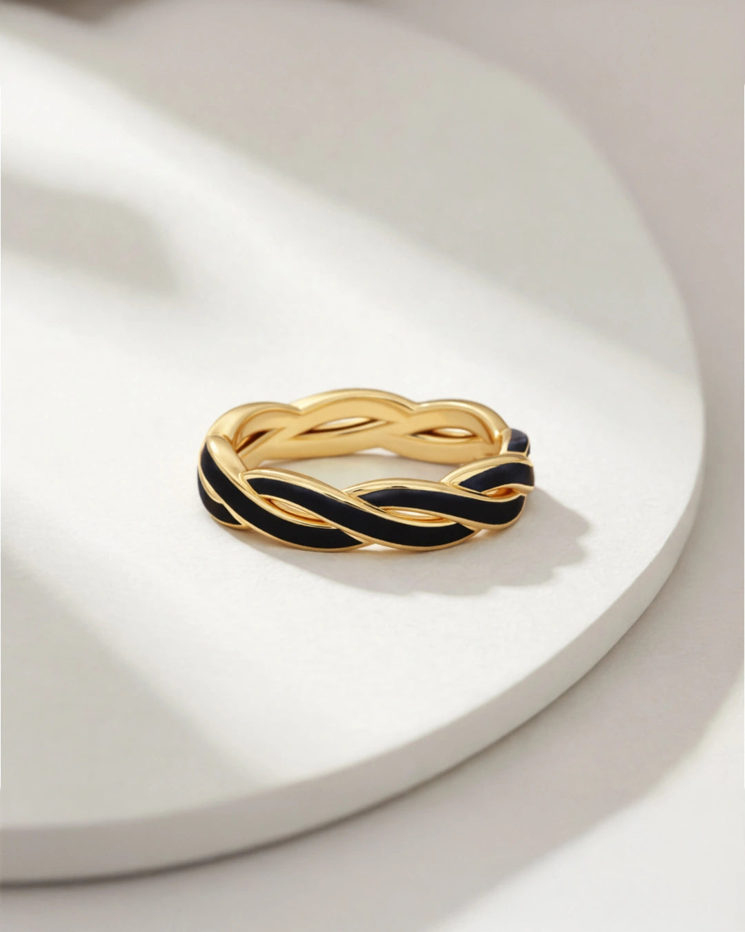 Noir Twist Band