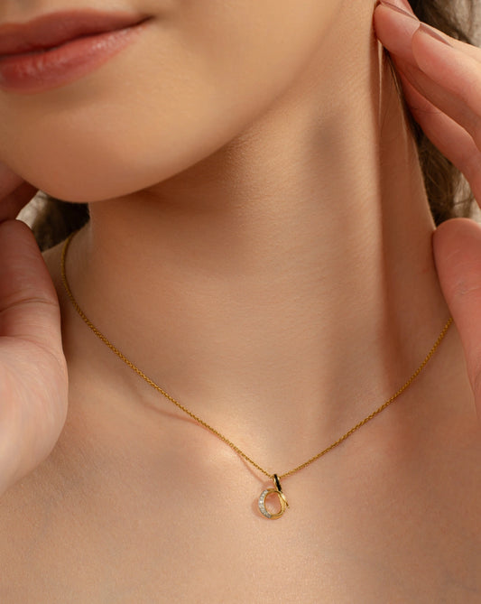 D Swirl Necklace