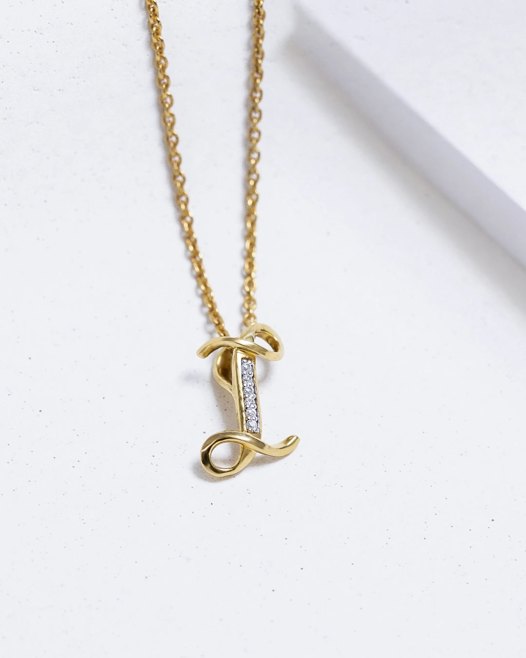 I Line Necklace