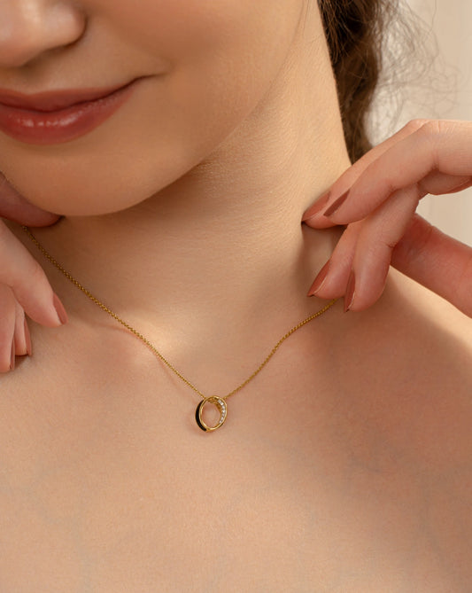 O Oval Necklace