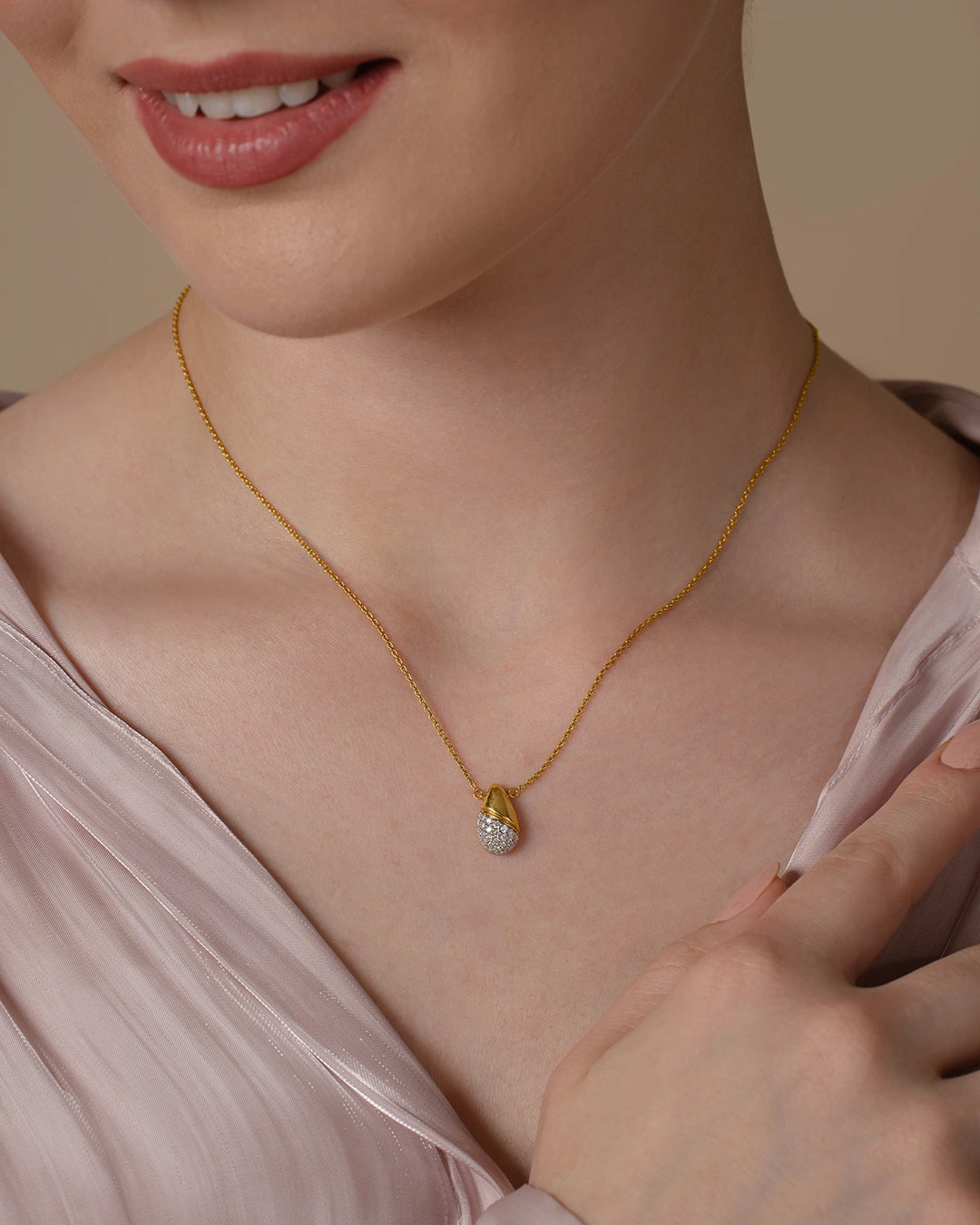 Raindrop Curve Pendant