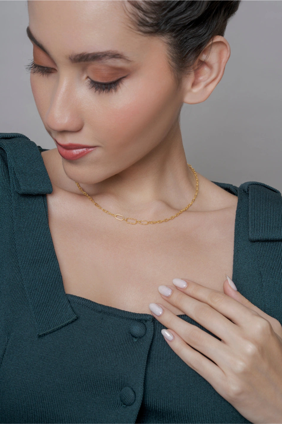 Minimal Link Necklace