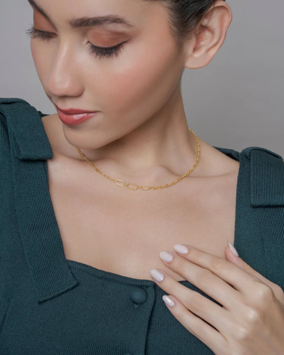 Minimal Link Necklace