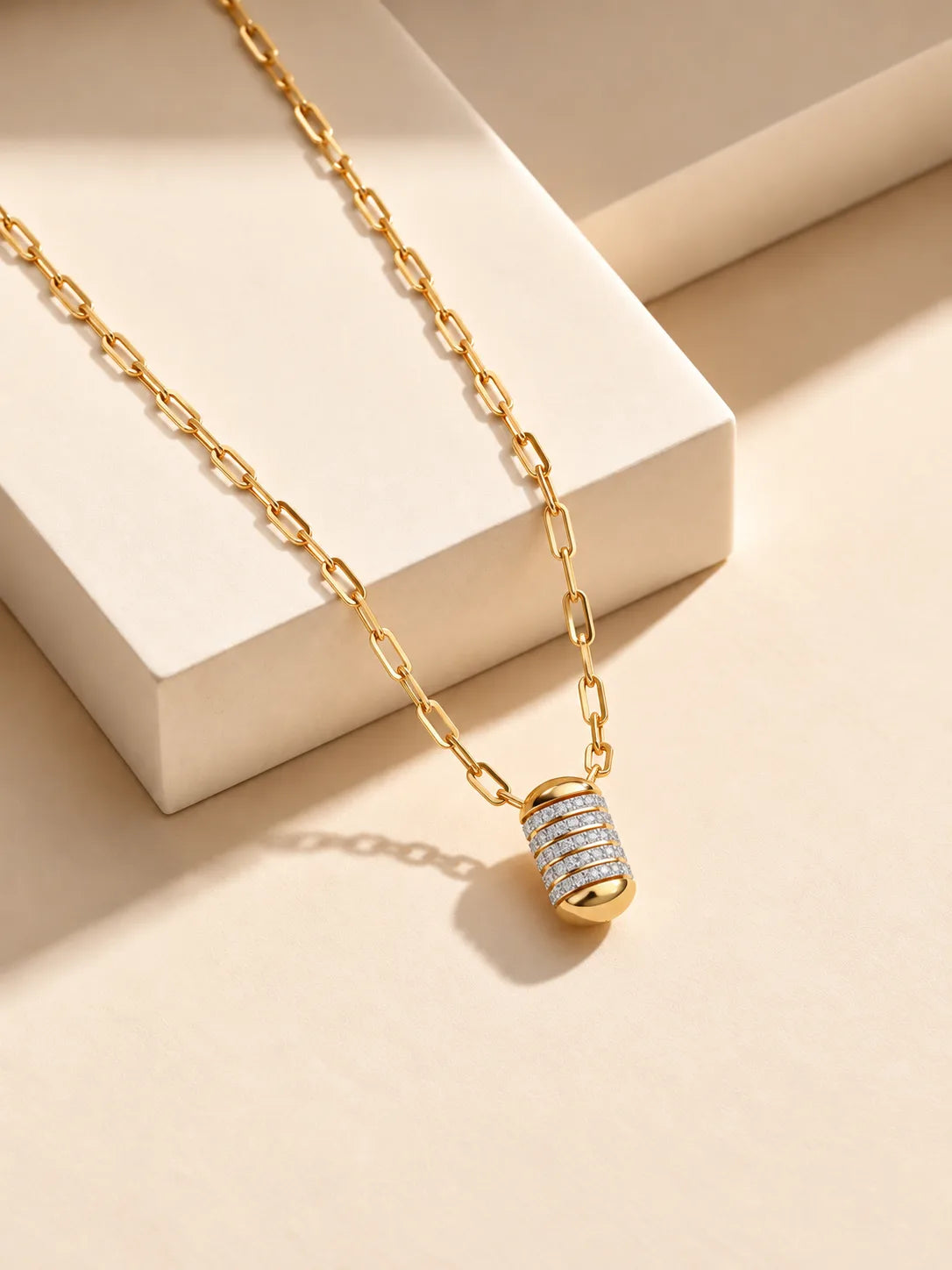 Fluted Barrel Necklace