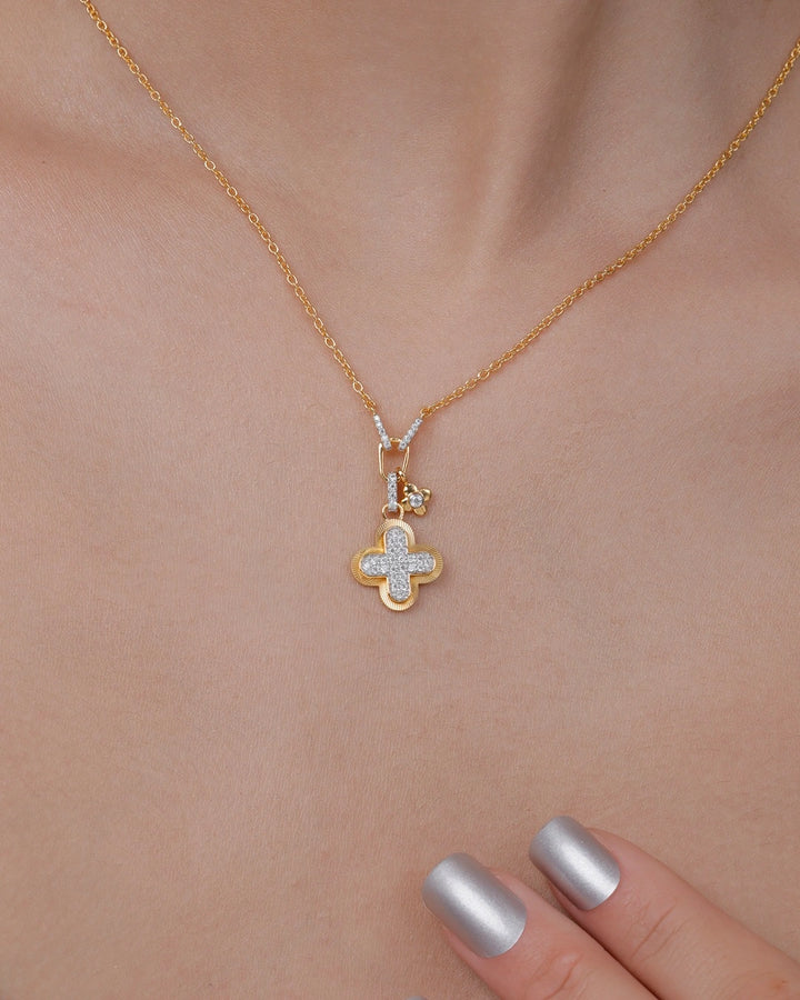 Textured Radiant Clover Necklace