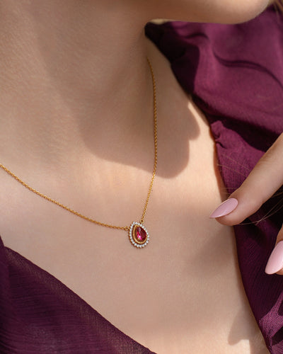 Teardrop Grace Necklace