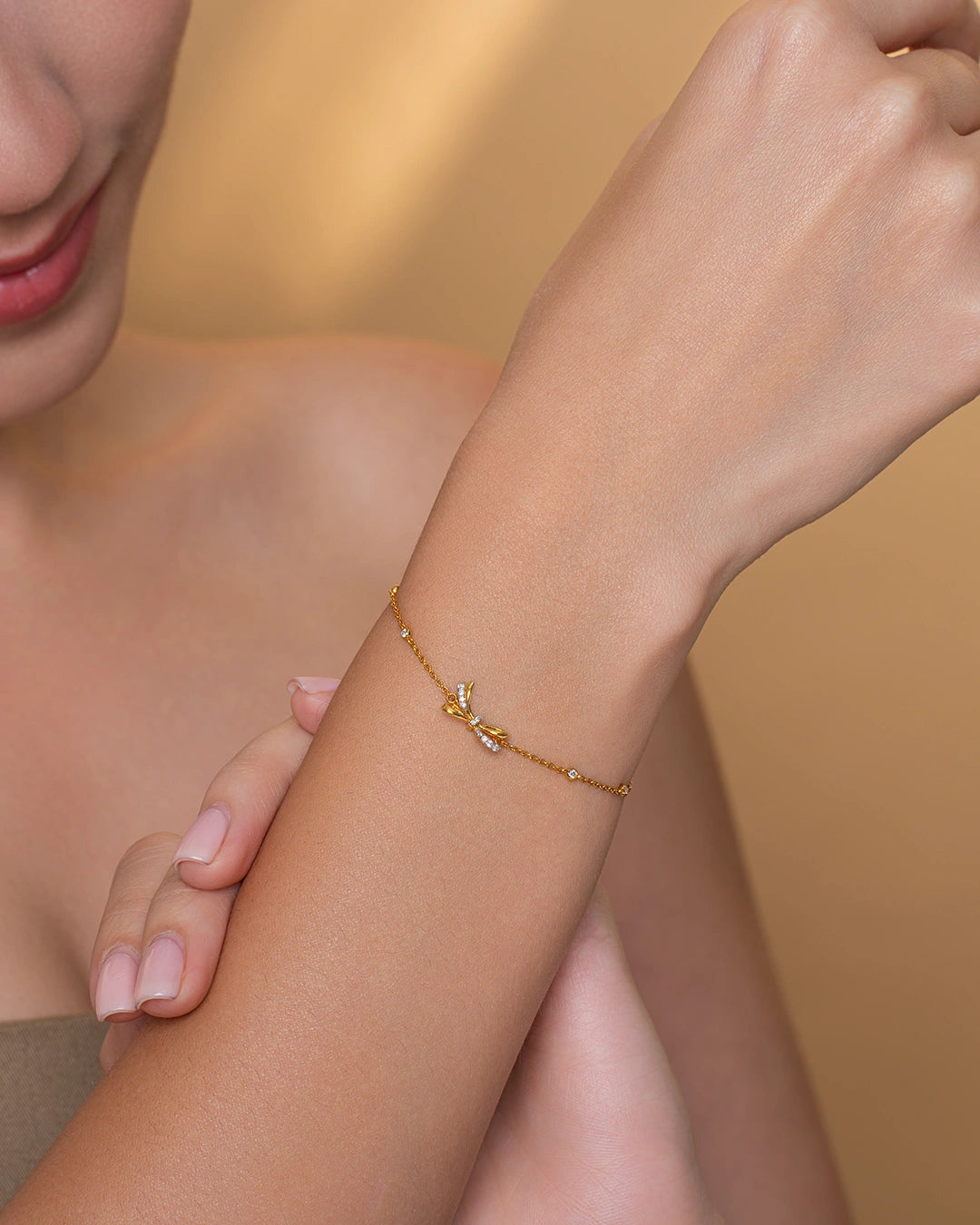 Curved Ribbon Bracelet