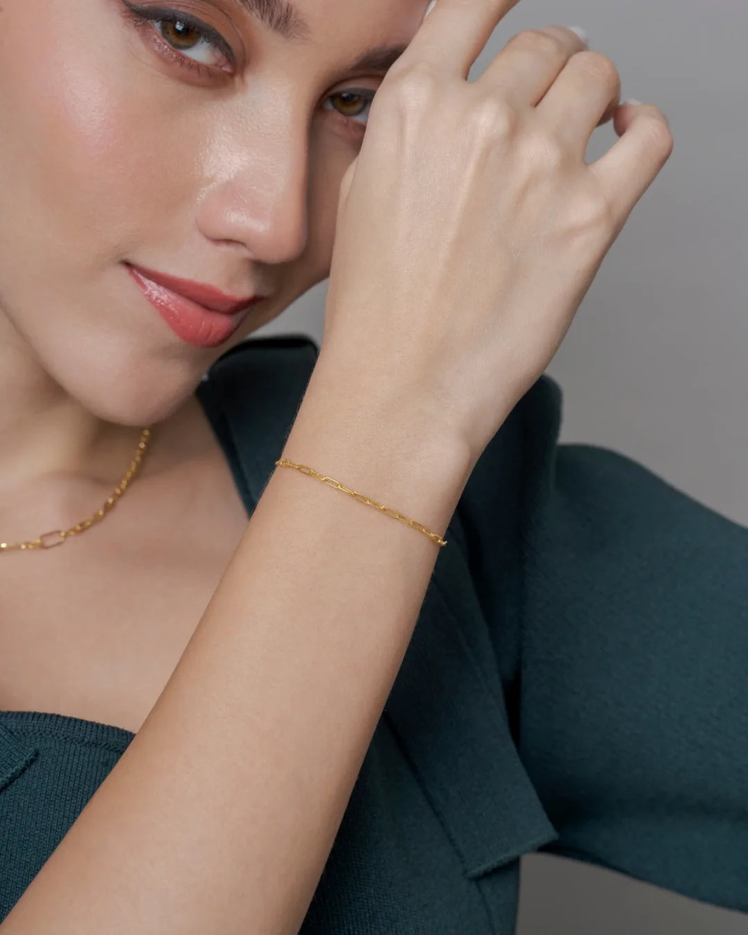Minimal Link Chain Bracelet