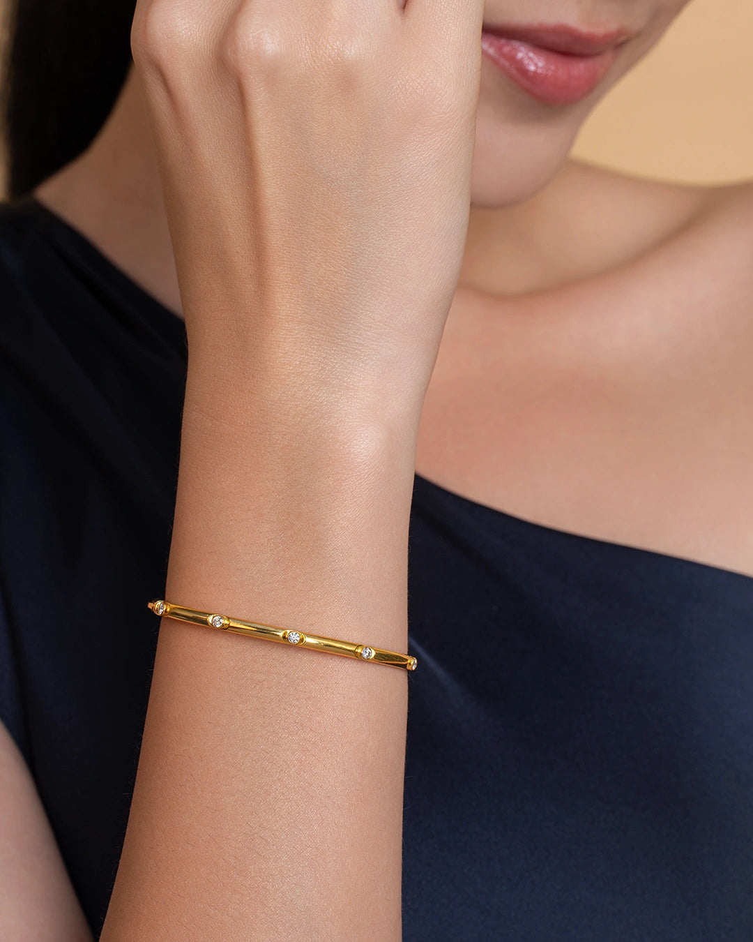 Minimal Diamond Bracelet