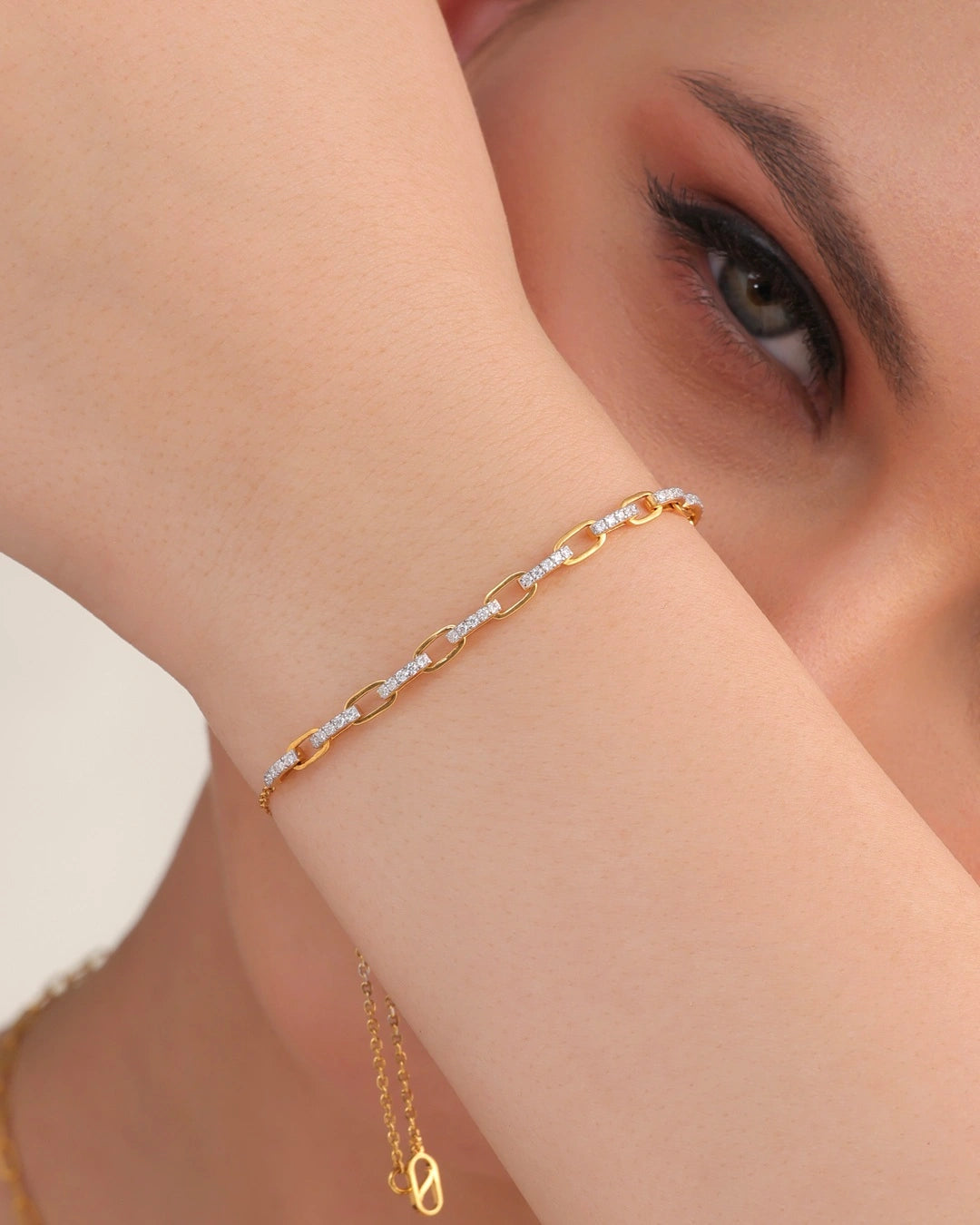 Linear Link Bracelet