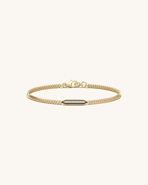 Elegant bracelet for women with elongated oval diamond bar design