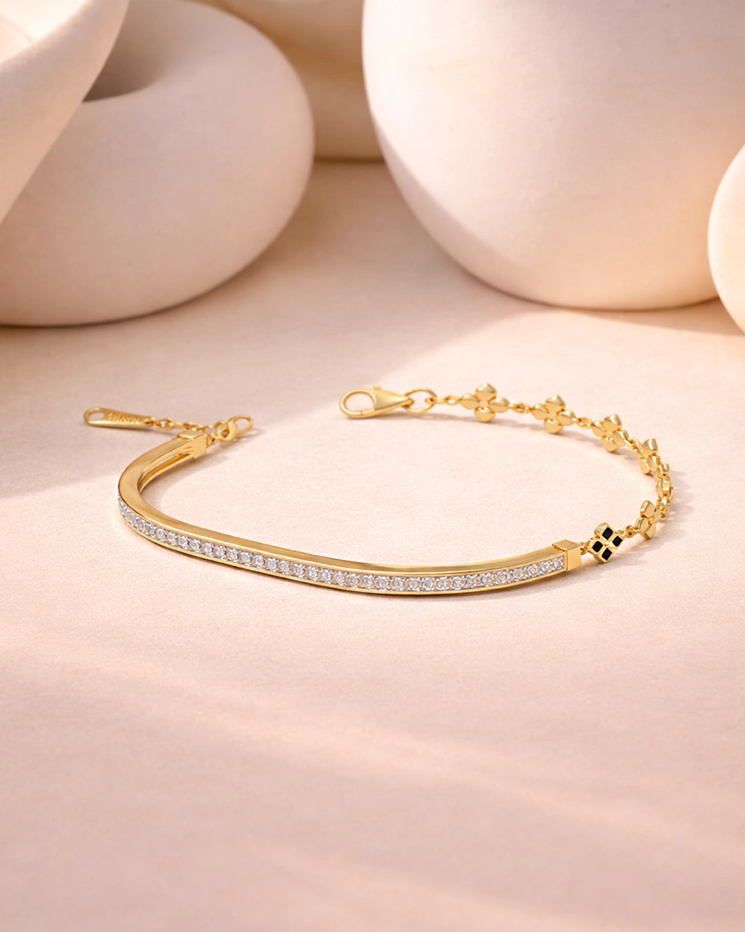 Clover Noir & Pavé Bracelet