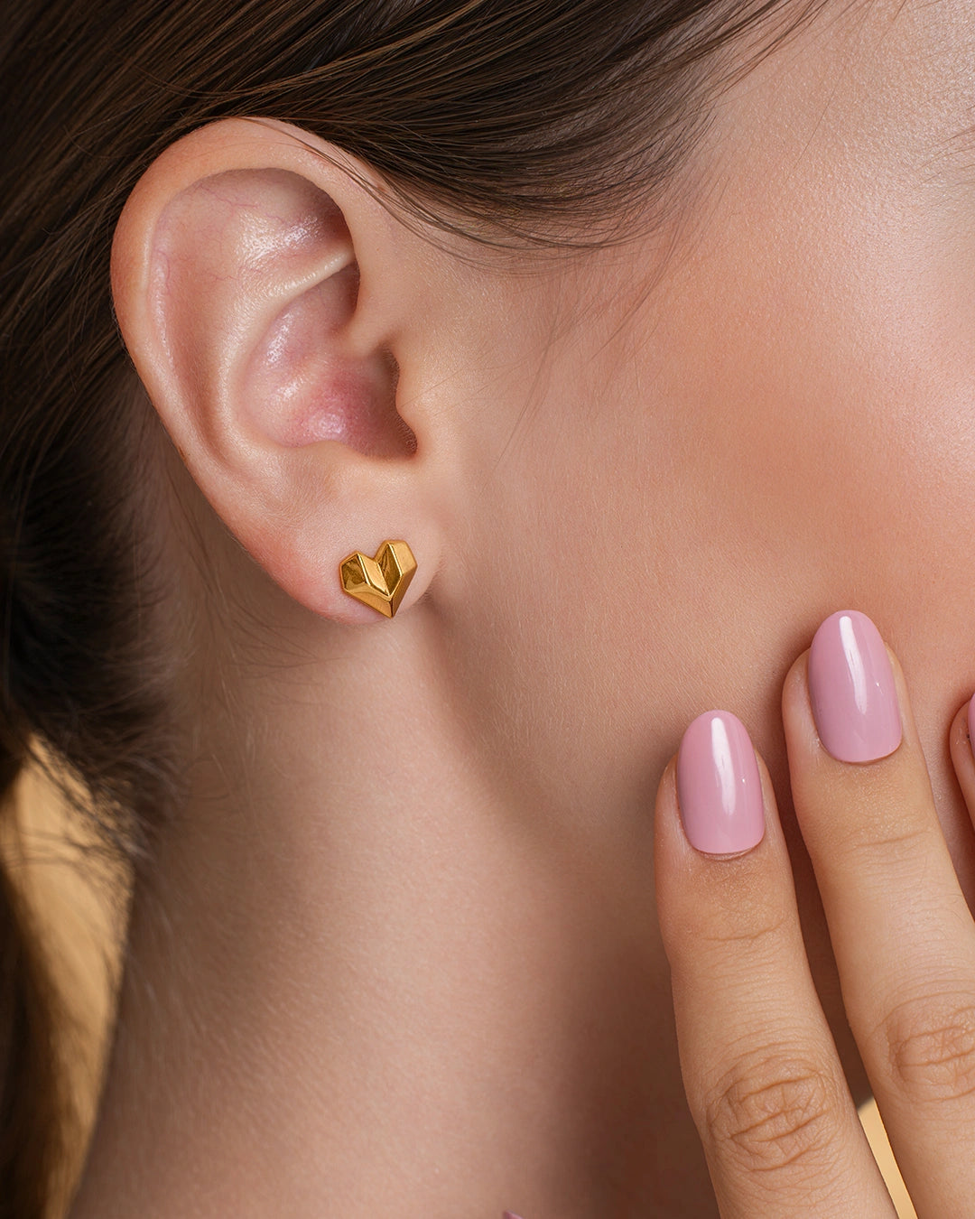 Dazzling Heart Studs