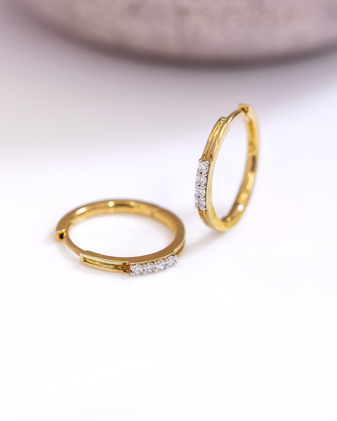 Minimal Diamond Hoops