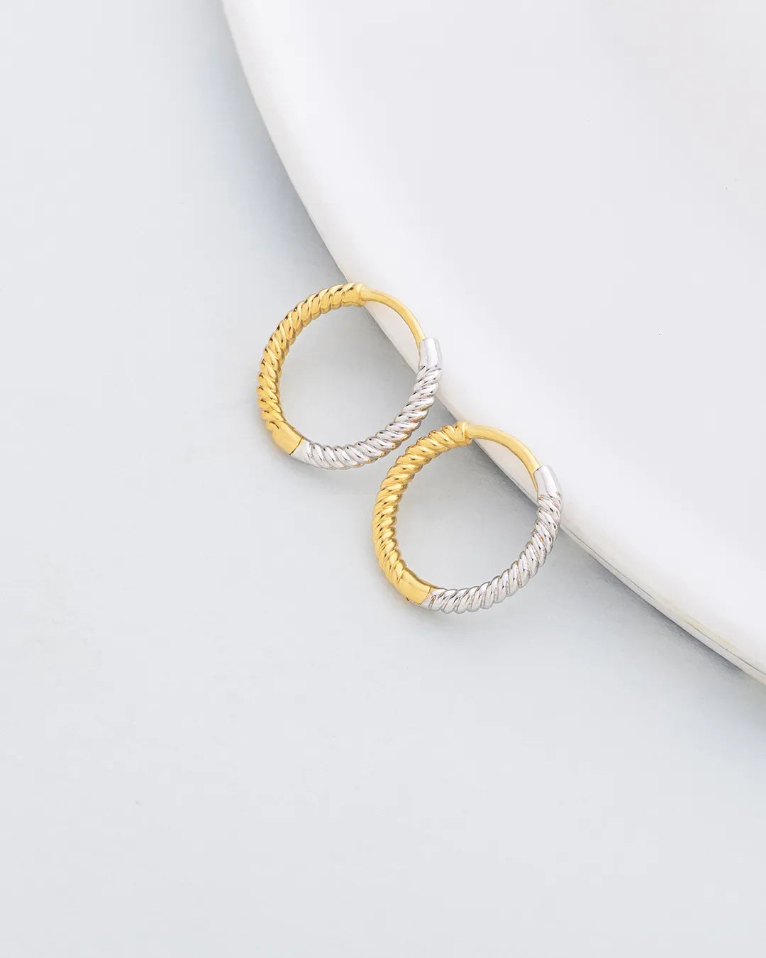 Grooved Curve Huggies