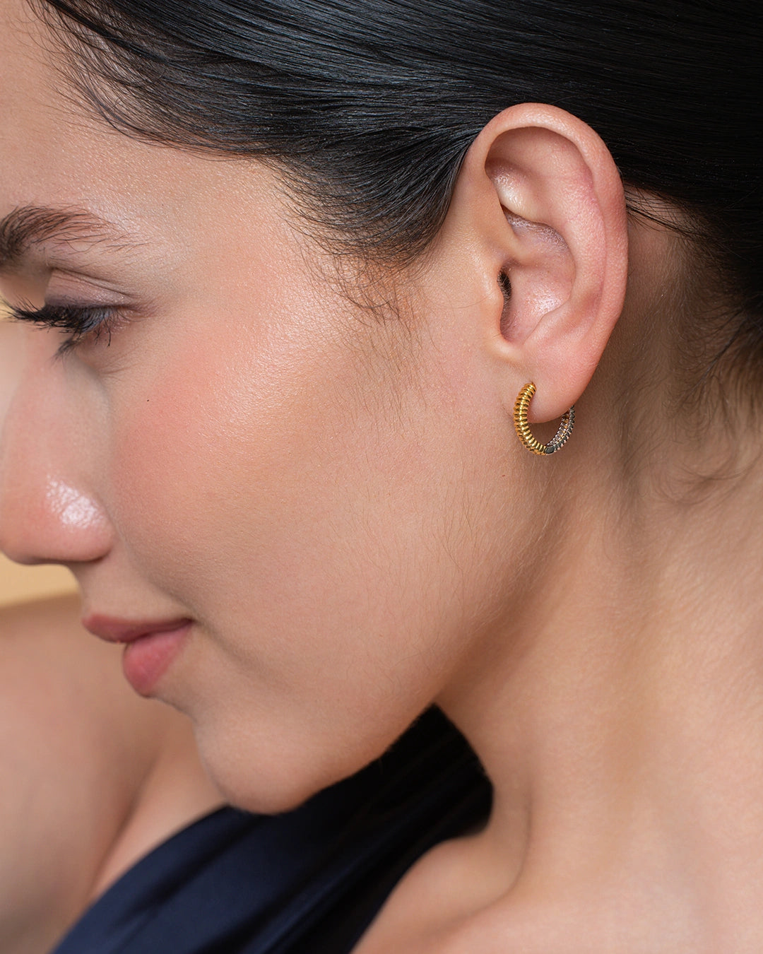 Grooved Curve Huggies