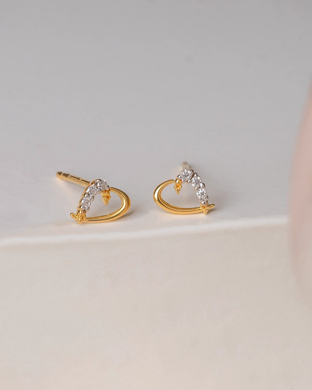 Curved Heart Studs