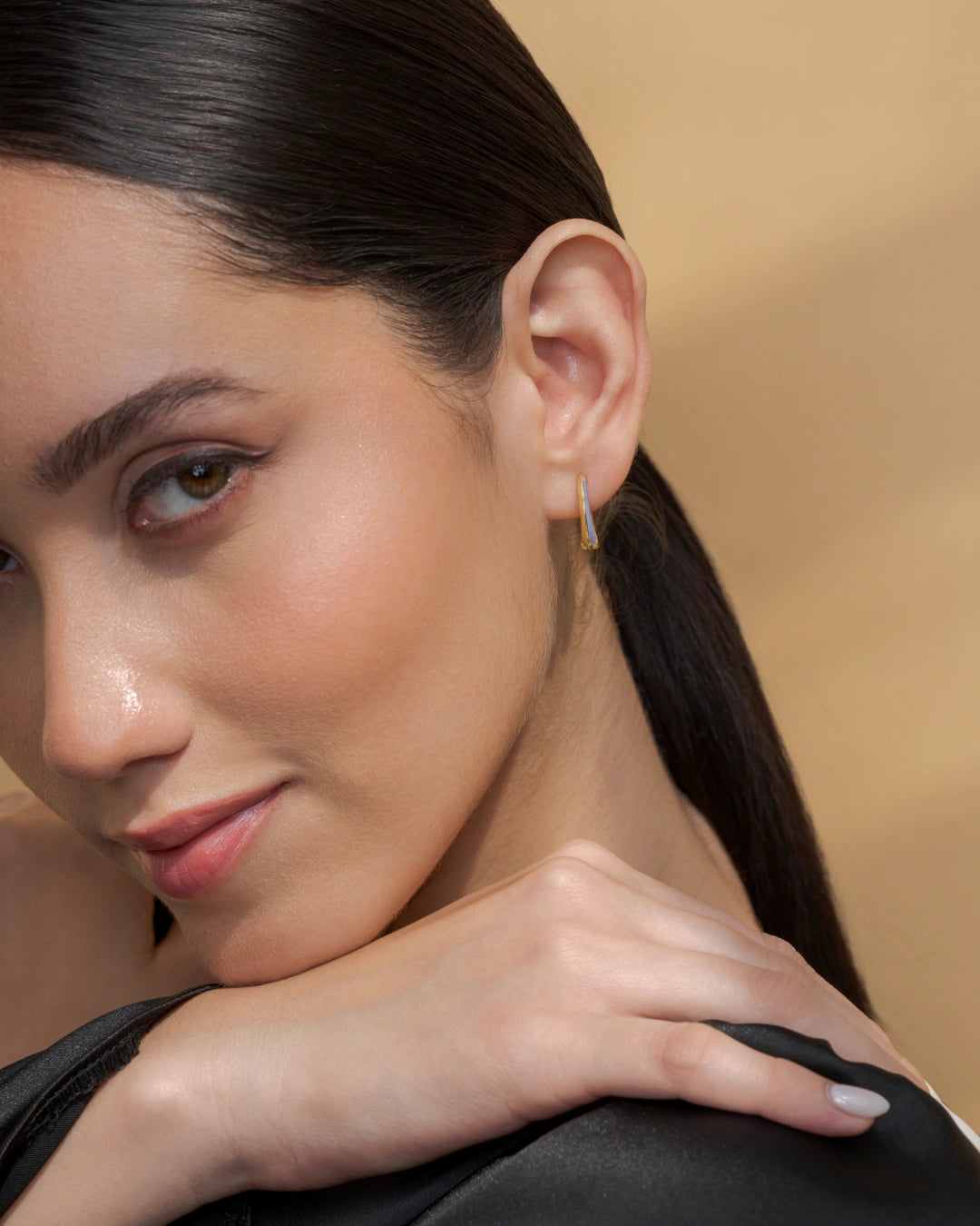 Modern Curve Hoops