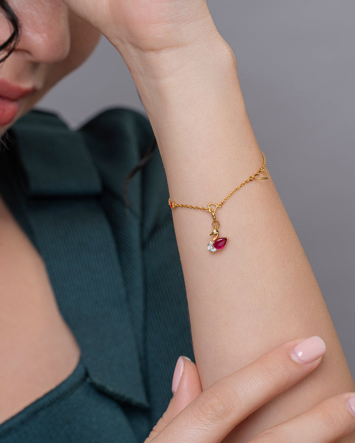 Heart Link Chain & Swan Charm